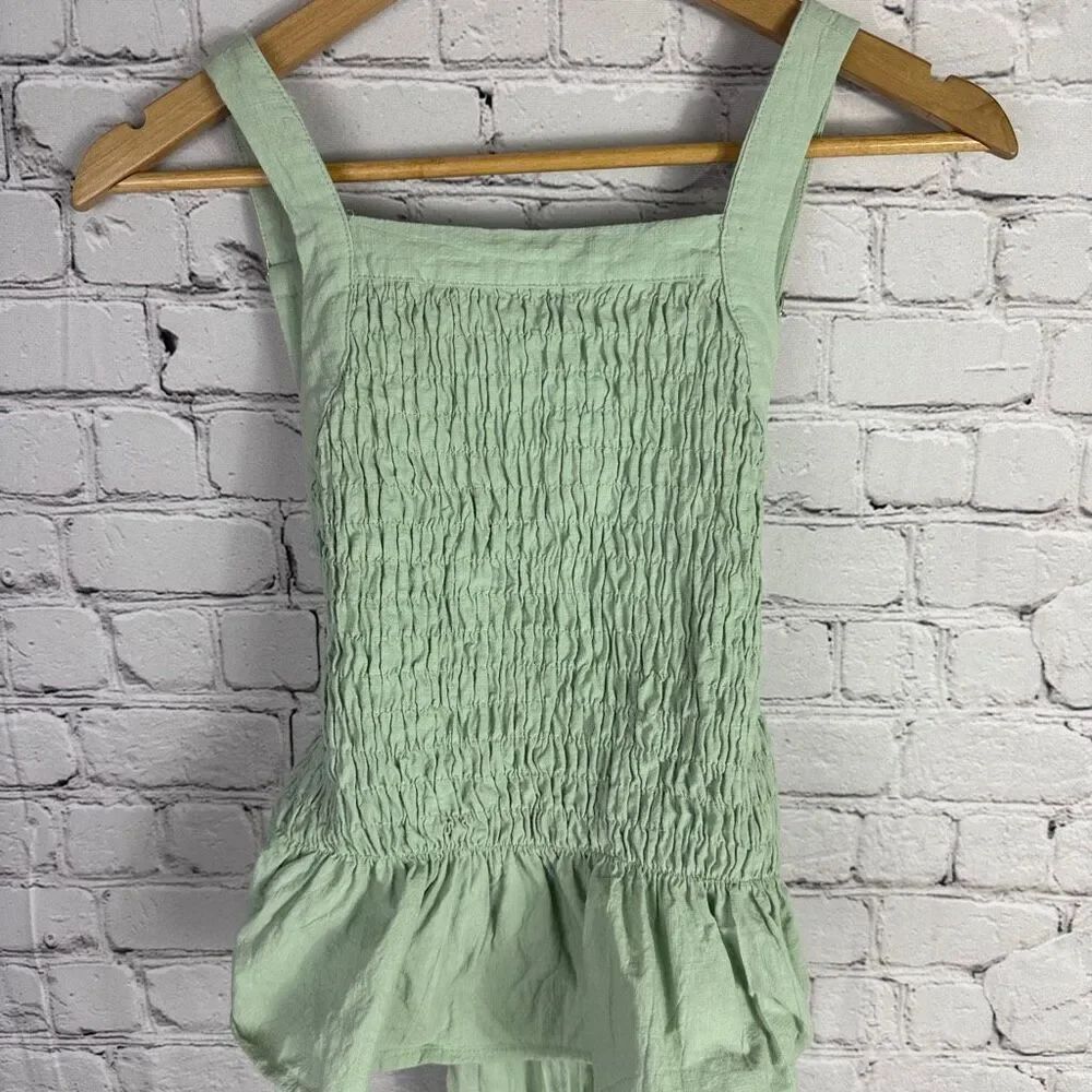 Boutique Smocked Square Neck Tie Back Tank Large Sage Green K
